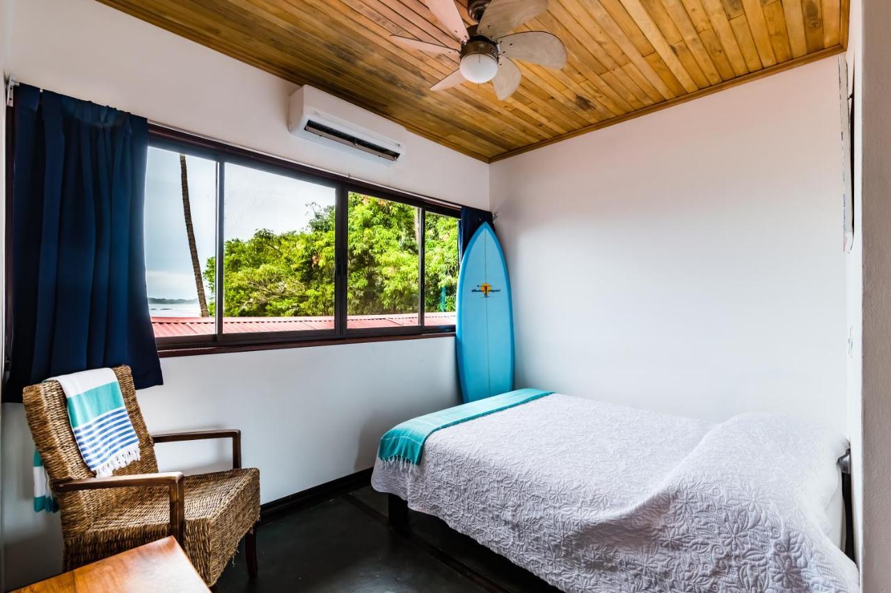 Witch'S Rock Surf Camp Hotel Тамариндо Екстериор снимка